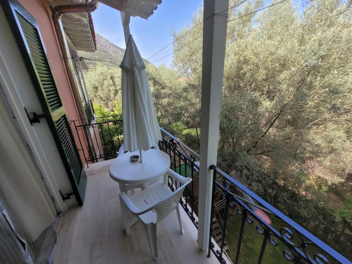 Villa Petros Nydri  Esterno foto